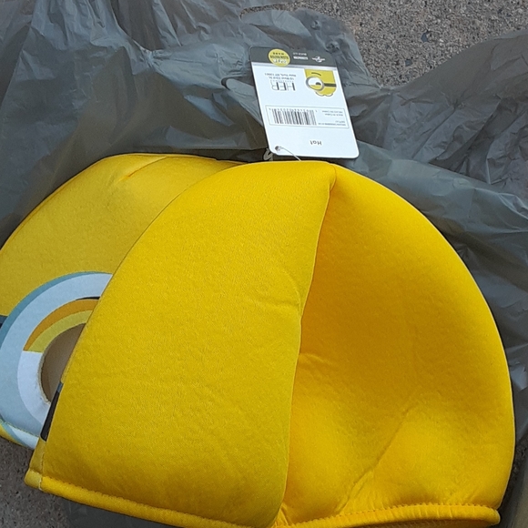 MINIONS  THE RISE OF GRU HAT - Picture 3 of 4